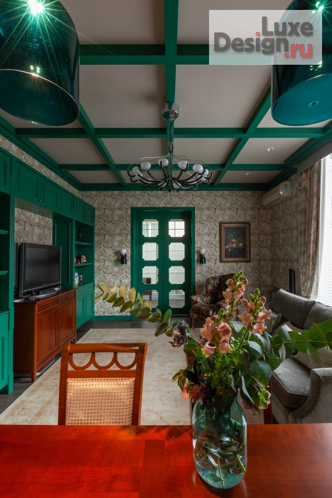 Дизайн интерьера частного дома "дом в яркой классике" (фото 2)